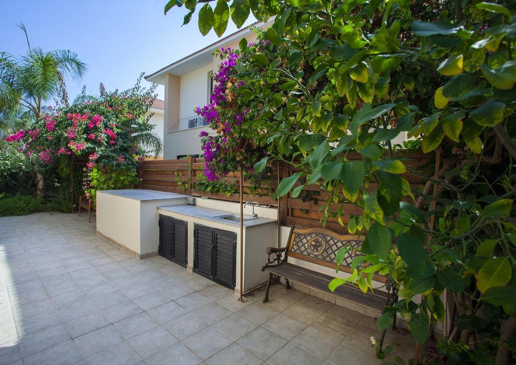 Villa Enalos 37 보로클리니 외부 사진