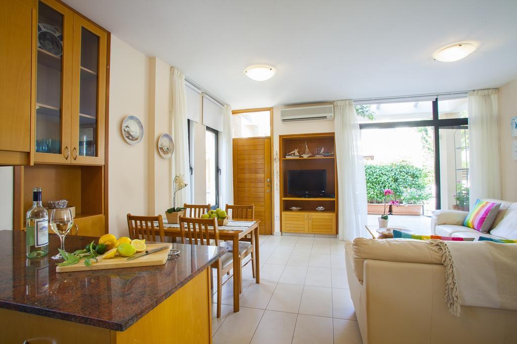 Villa Enalos 37 보로클리니 외부 사진