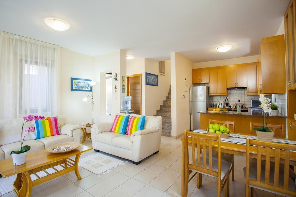 Villa Enalos 37 보로클리니 외부 사진