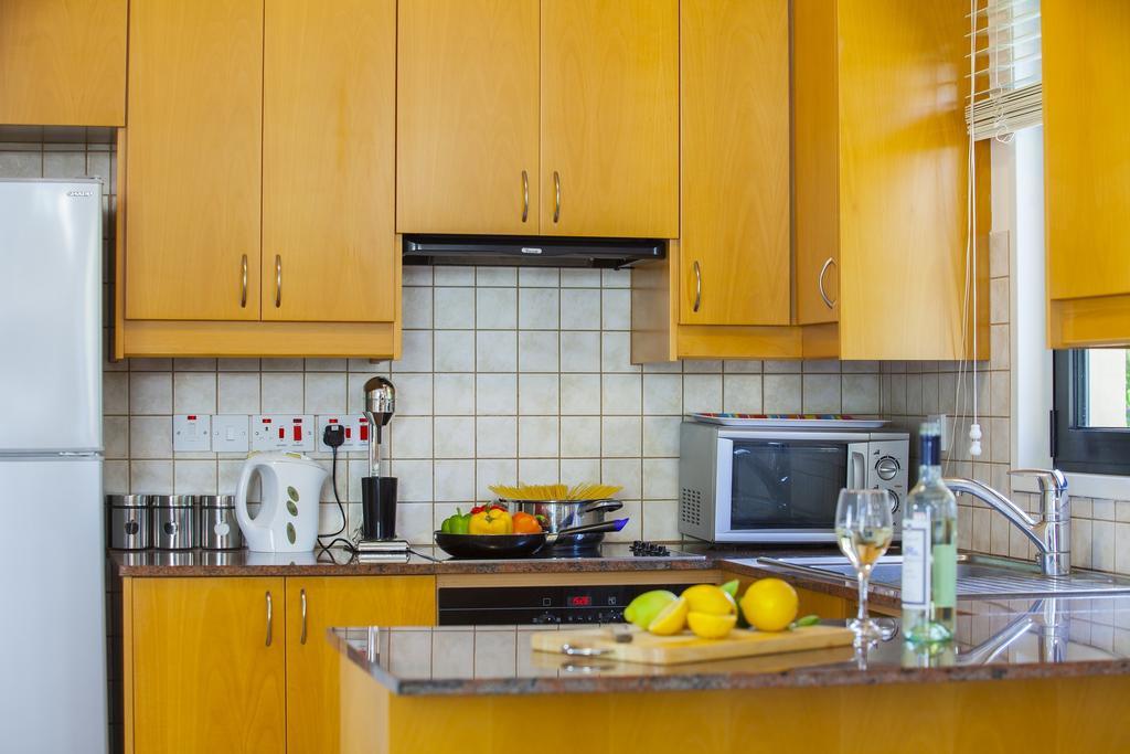 Villa Enalos 37 보로클리니 외부 사진