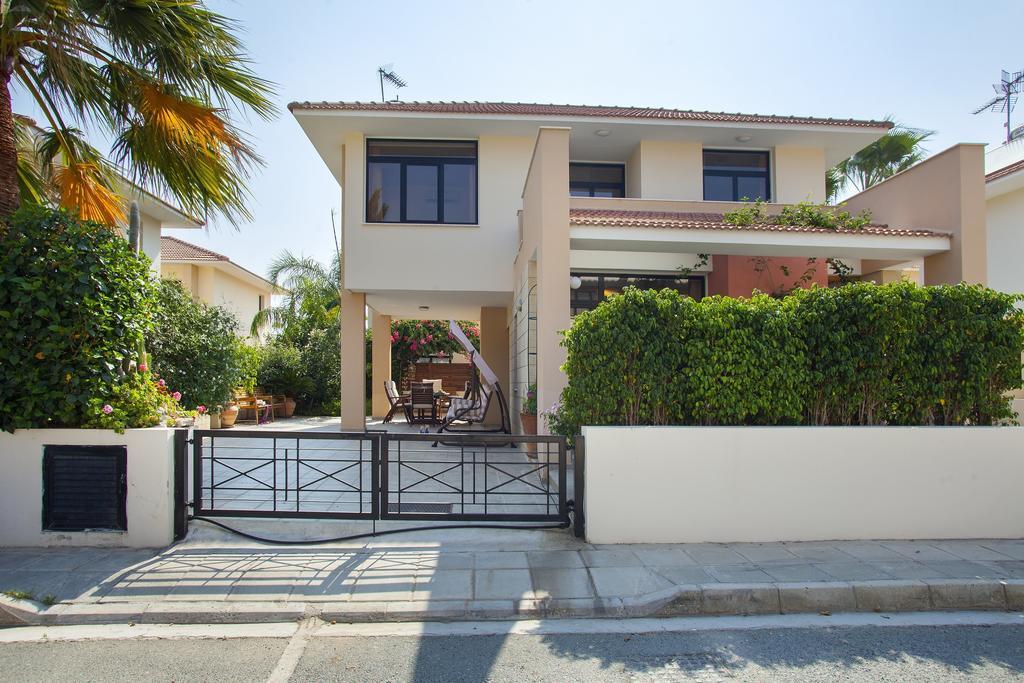 Villa Enalos 37 보로클리니 외부 사진